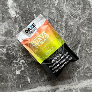 7 Daze Ohmlet Kiwi Passionfruit Guava Icy Blast