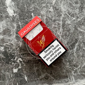 Gauloises Blondes Red