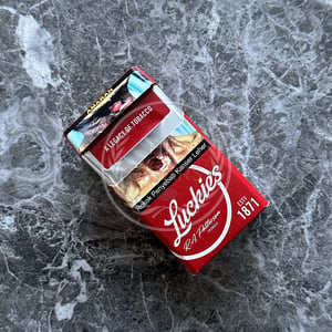 Lucky Strike Luckies Red