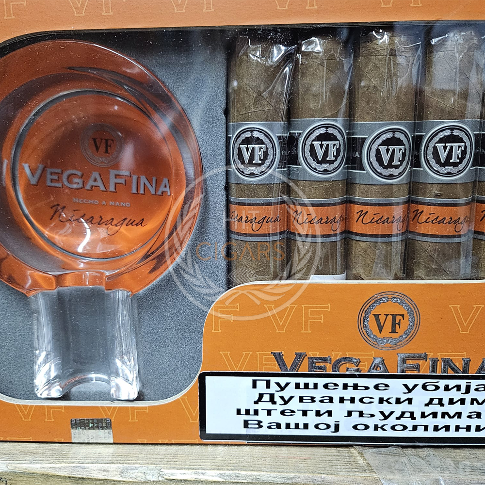 VegaFina Nicaragua Robusto + A Glass Ashtray